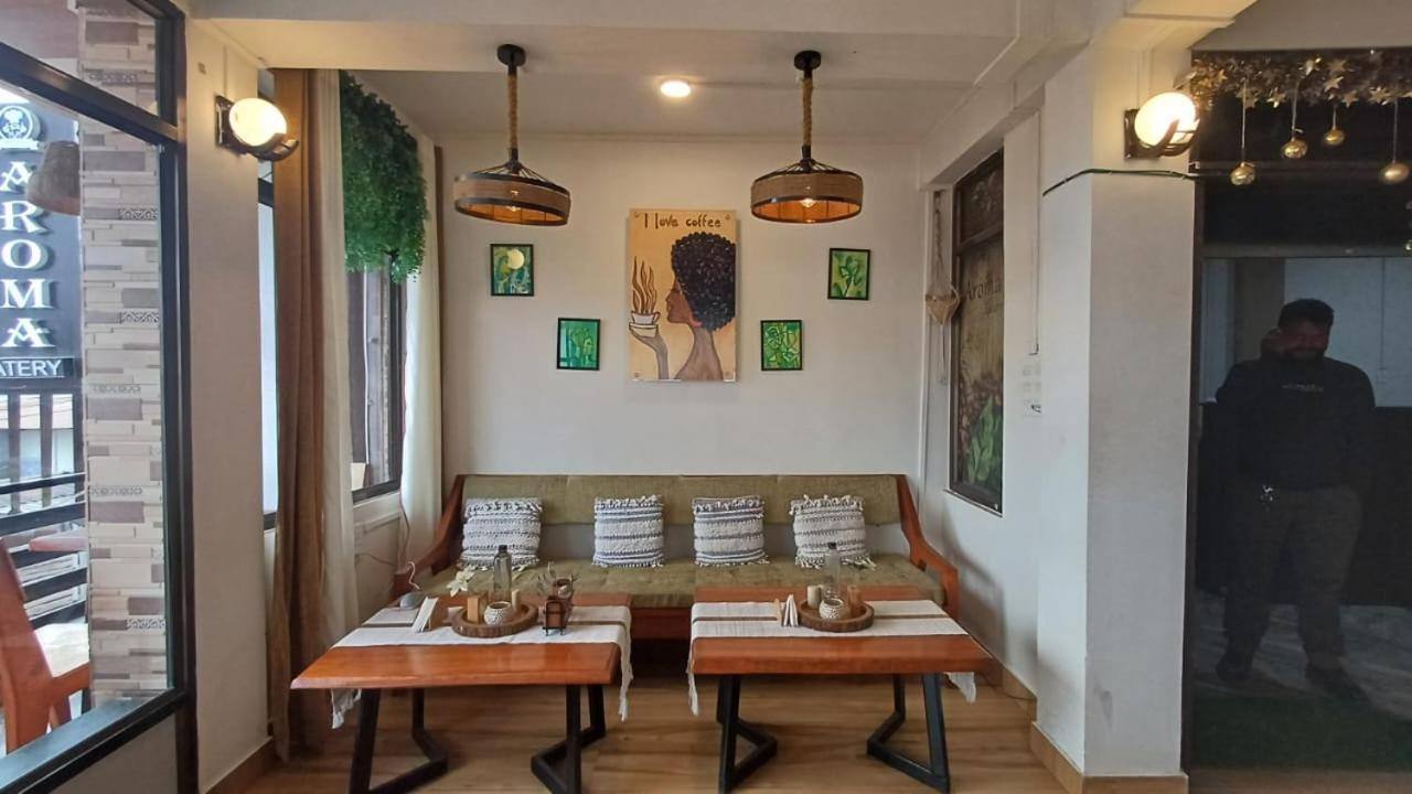 Aroma Inn Шиллонг Экстерьер фото
